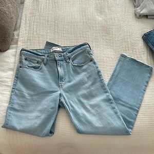 Abercrombie & Fitch Mid-Rise Straight Leg Jeans